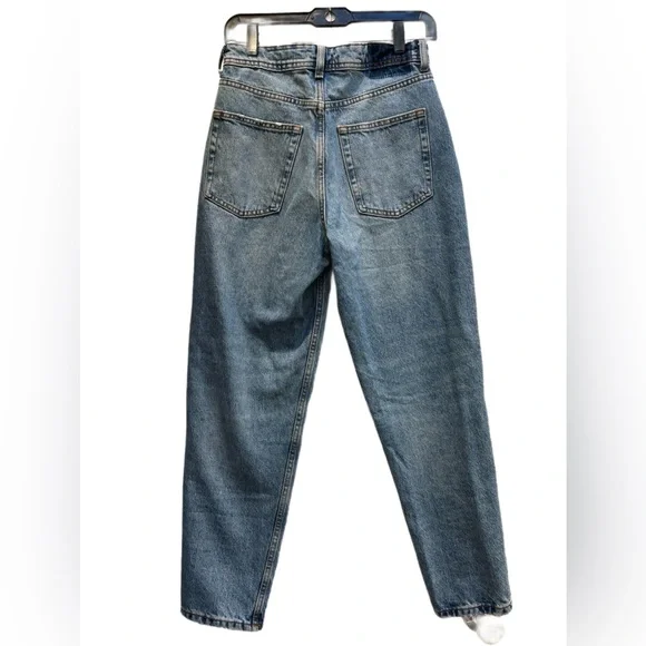 Zara High Waist Mom Jeans Light Wash Denim Size 4, 100% Cotton ✨ - Picture 2 of 8